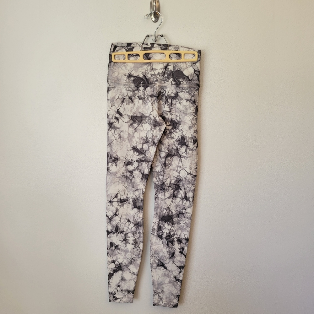 lululemon athletica Black & White Diamond Dye Wunder Train 28" Leggings